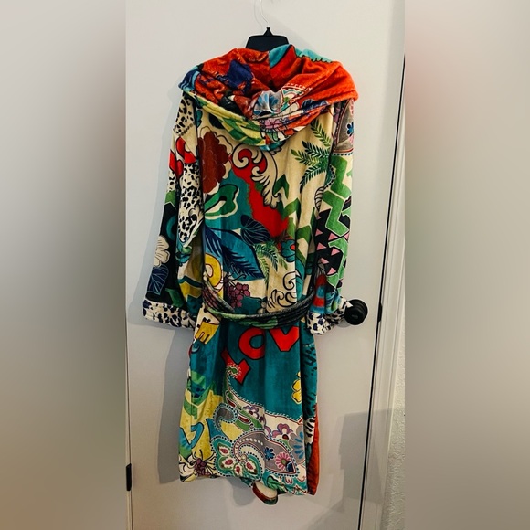 Johnny Was Fleece "Love" Plush Cozy Long Hooded Bath Robe - Picture 2 of 3